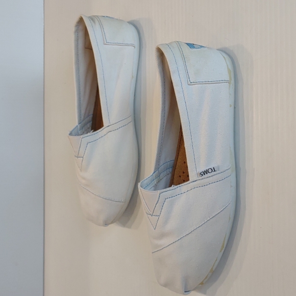 Toms Women's White With Blue Contrast Stitching Classic Alpargata Loafer Flats - Picture 6 of 12